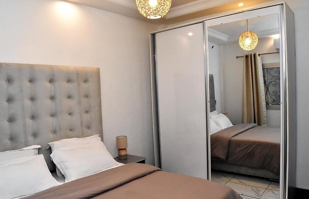 Residence L'Ecrin ยาอุนเด ภายนอก รูปภาพ