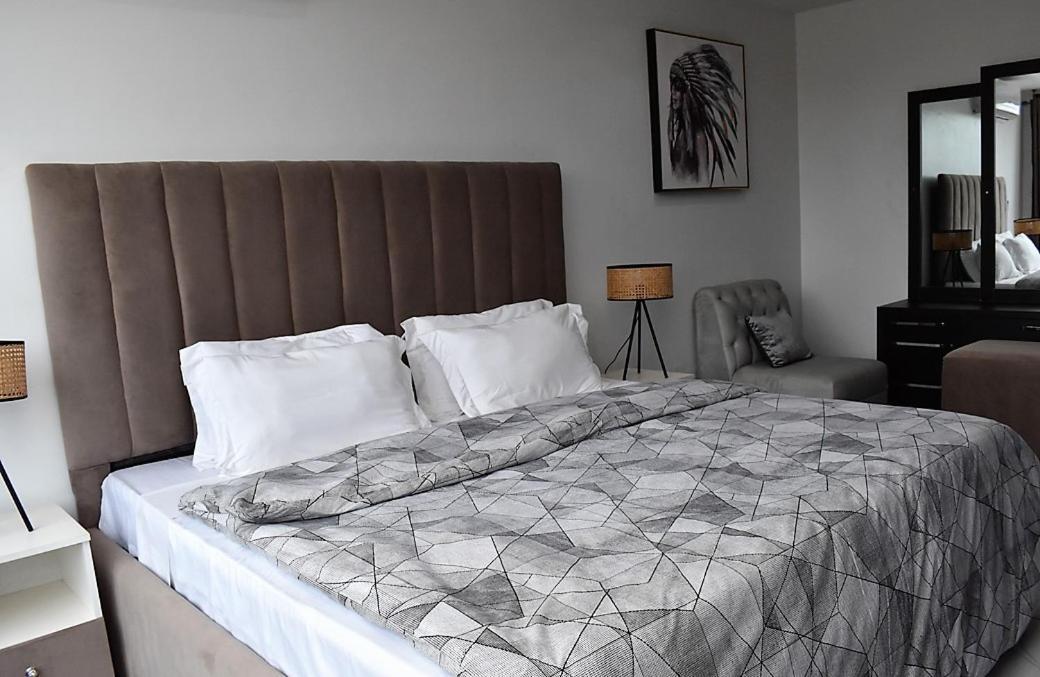 Residence L'Ecrin ยาอุนเด ภายนอก รูปภาพ