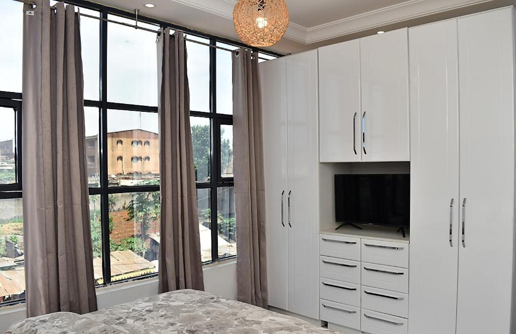 Residence L'Ecrin ยาอุนเด ภายนอก รูปภาพ