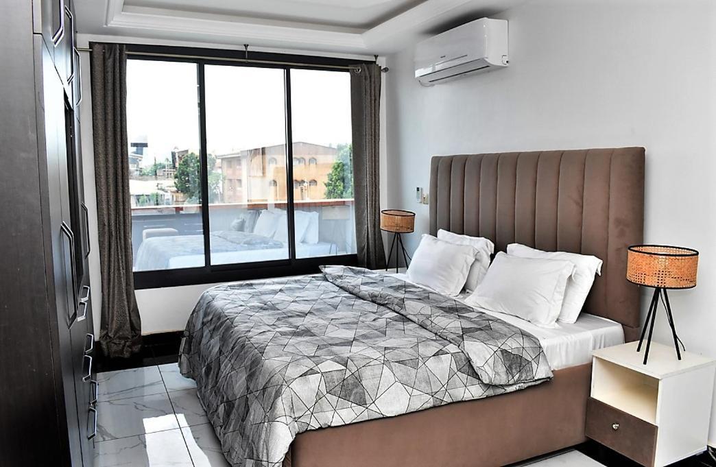 Residence L'Ecrin ยาอุนเด ภายนอก รูปภาพ