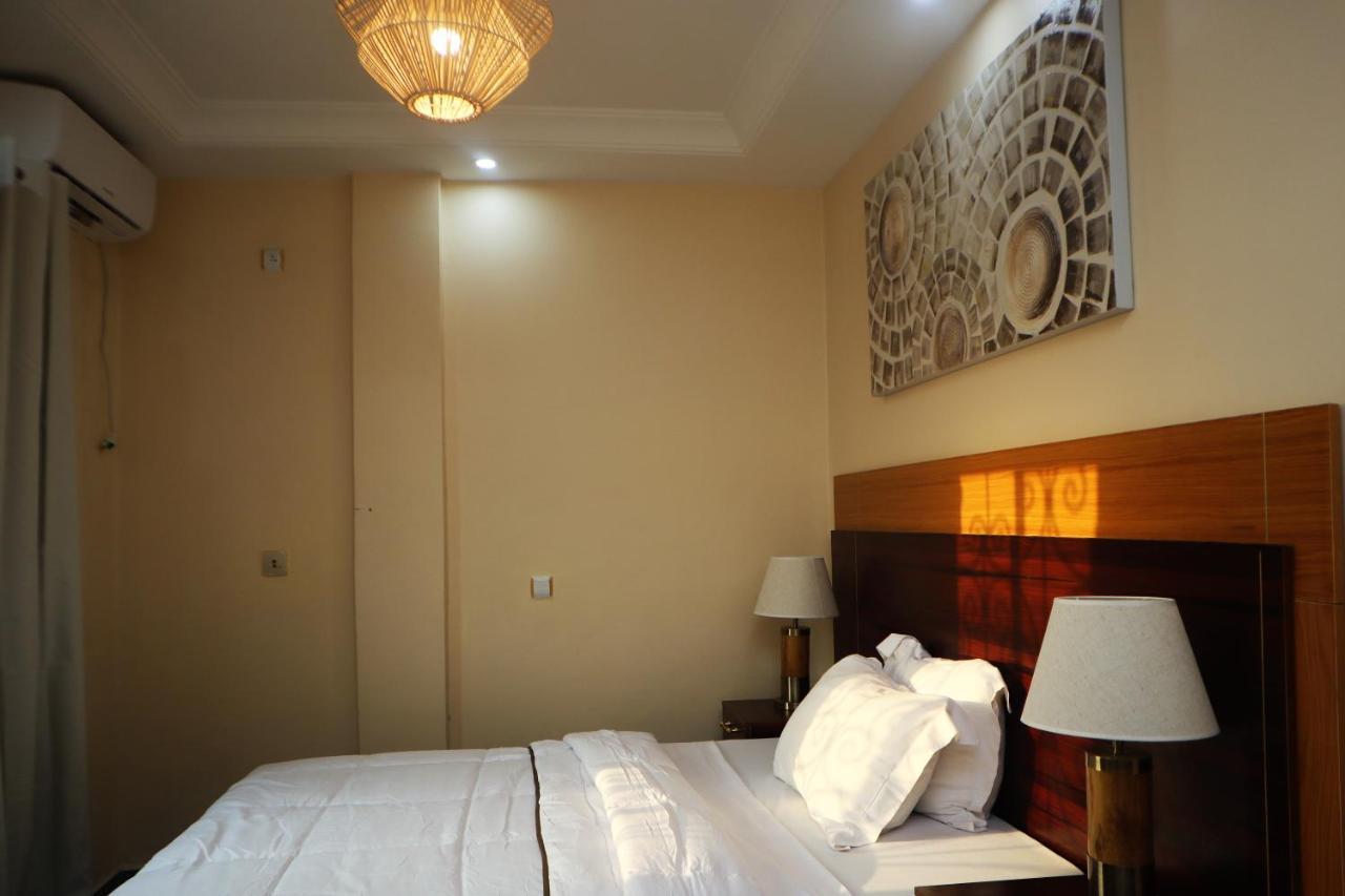 Residence L'Ecrin ยาอุนเด ภายนอก รูปภาพ