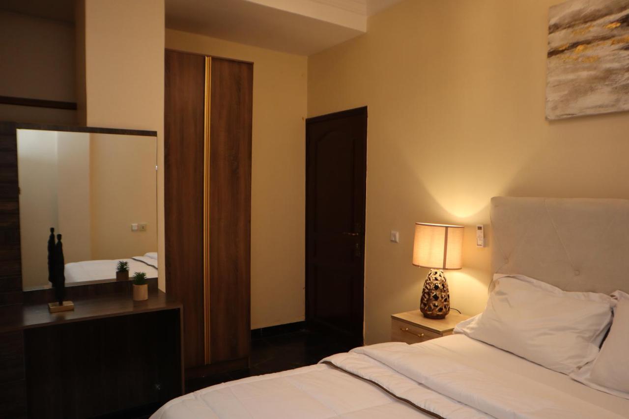 Residence L'Ecrin ยาอุนเด ภายนอก รูปภาพ