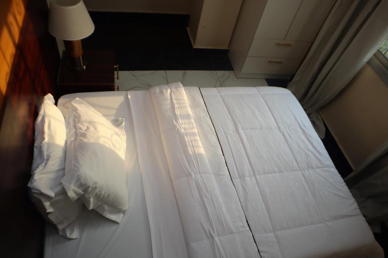 Residence L'Ecrin ยาอุนเด ภายนอก รูปภาพ