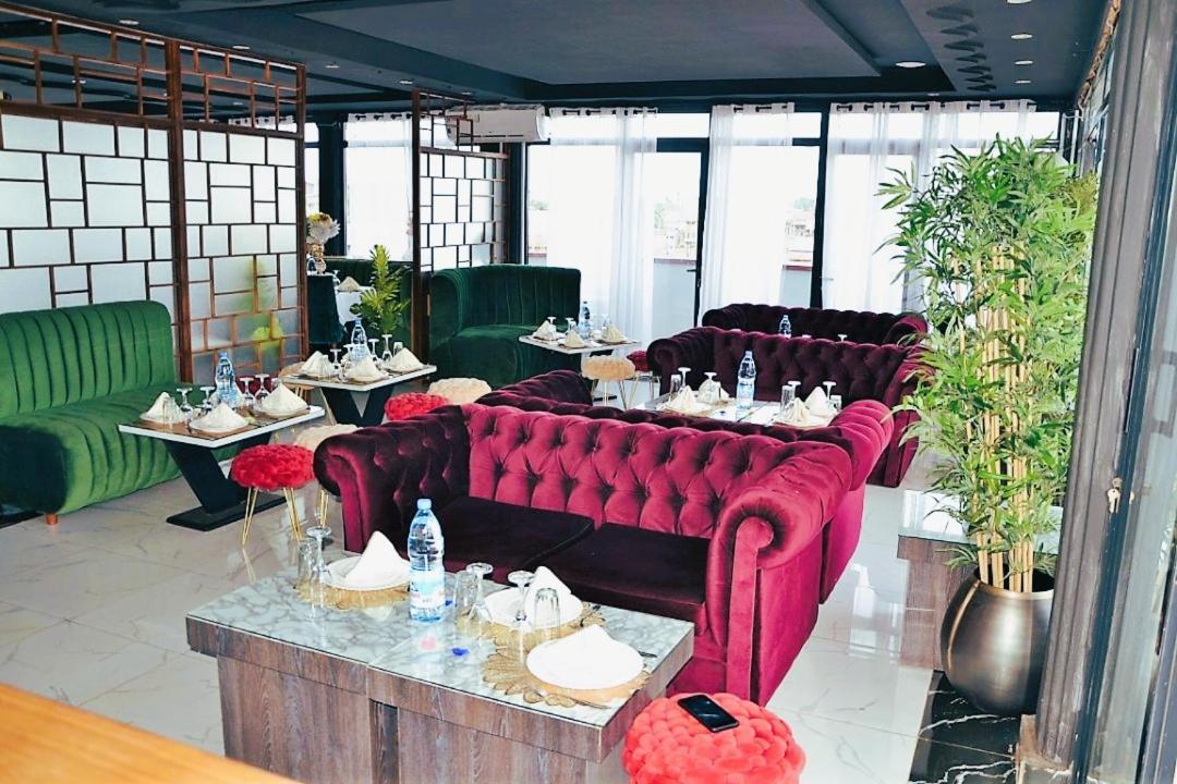 Residence L'Ecrin ยาอุนเด ภายนอก รูปภาพ