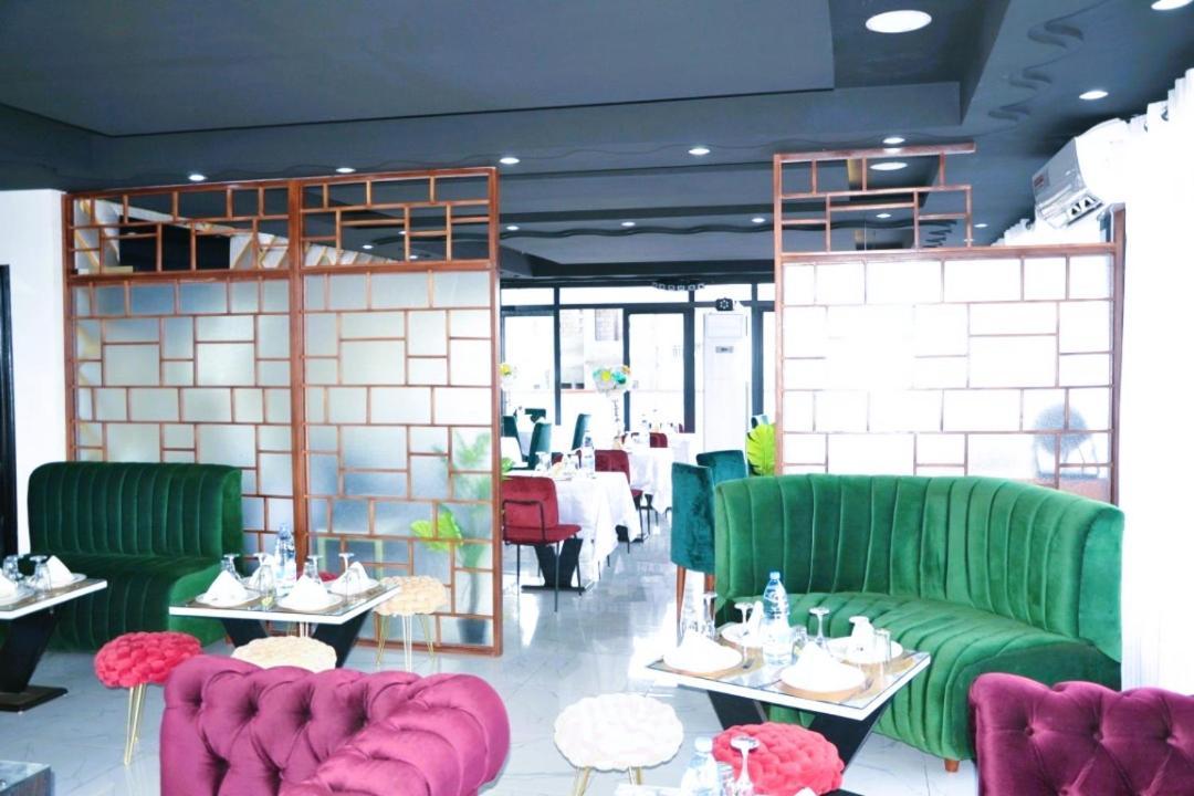 Residence L'Ecrin ยาอุนเด ภายนอก รูปภาพ